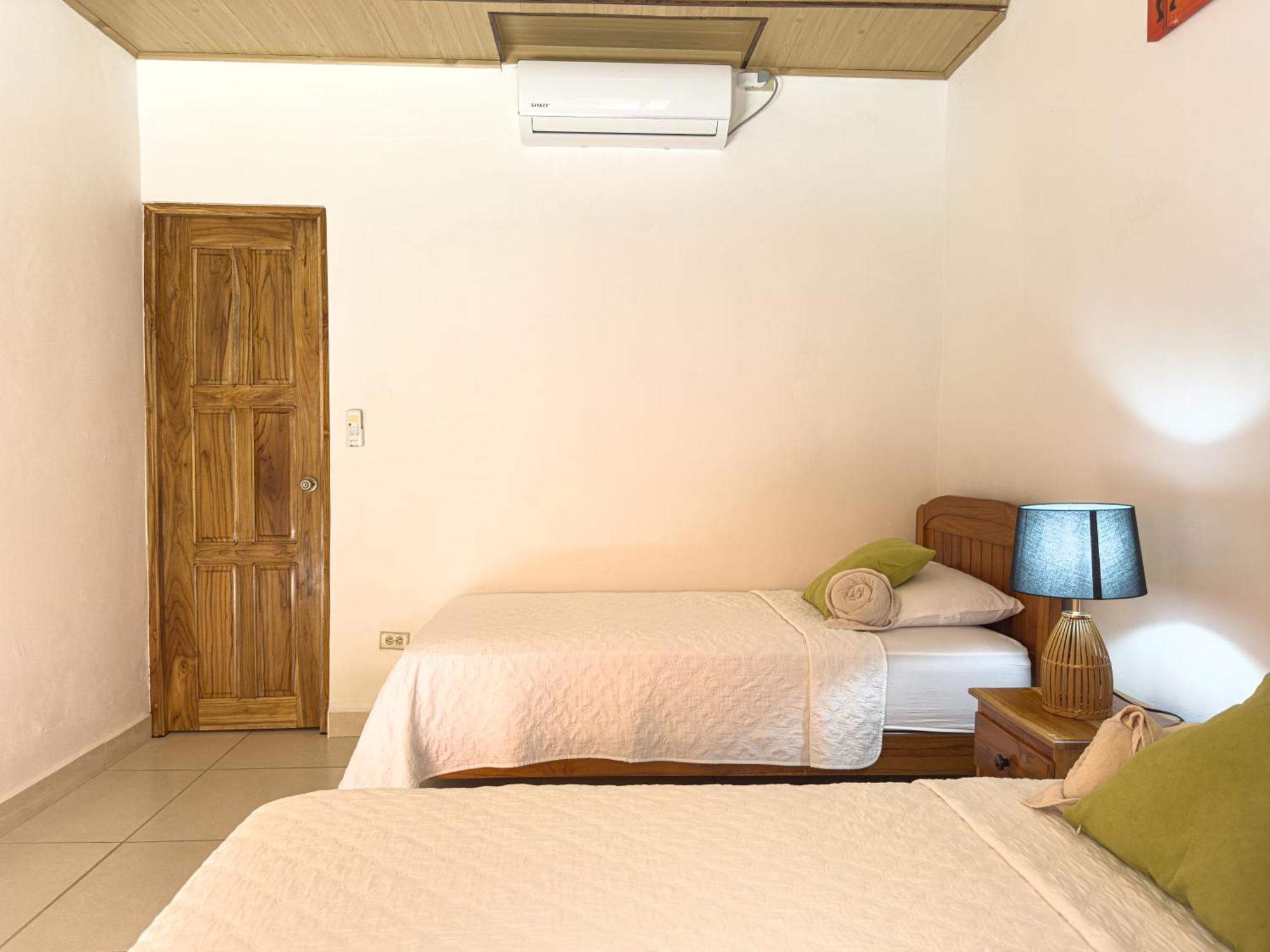 Hostal Familiar Rolo Санта-Каталіна Екстер'єр фото